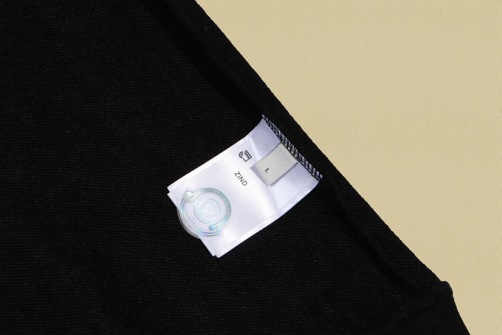 📦 📦 【 In Stock】 〖 𝐌𝐎𝐍𝐂𝐋𝐄𝐑~ 〗 440g ， 😎 ， ， Factory 2025 T ， ， Premium Breathable Same Style ：Black White Size：S M L XL 2XL